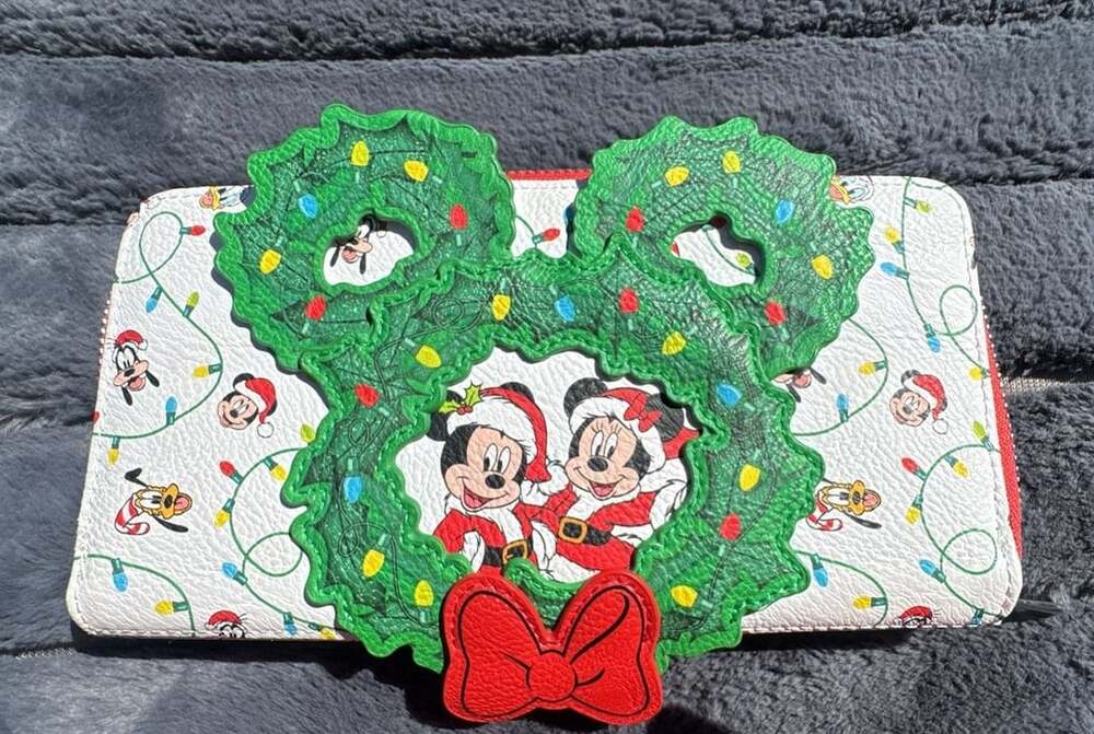 Loungefly Disney Mickey & Minnie Mouse Holiday Wreath Zip-Around Wallet